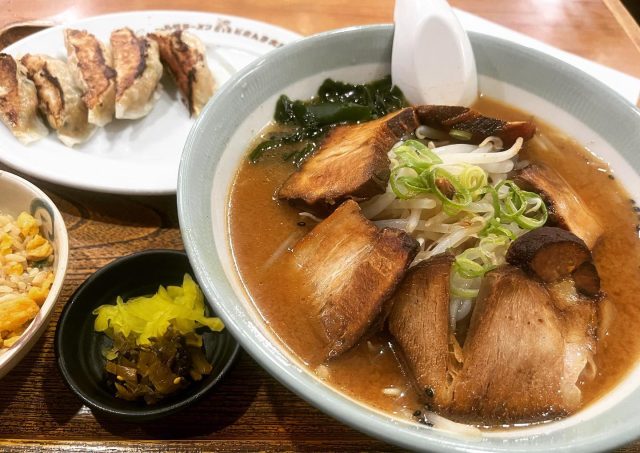どさんこ大将 尼崎店さん

お味噌が腹にしみわたる〜☺️